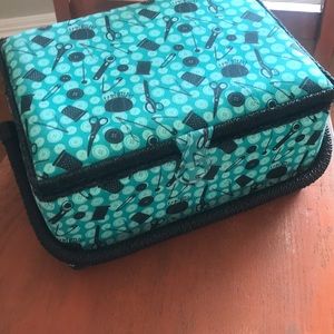 Sewing box 🧵 🪡